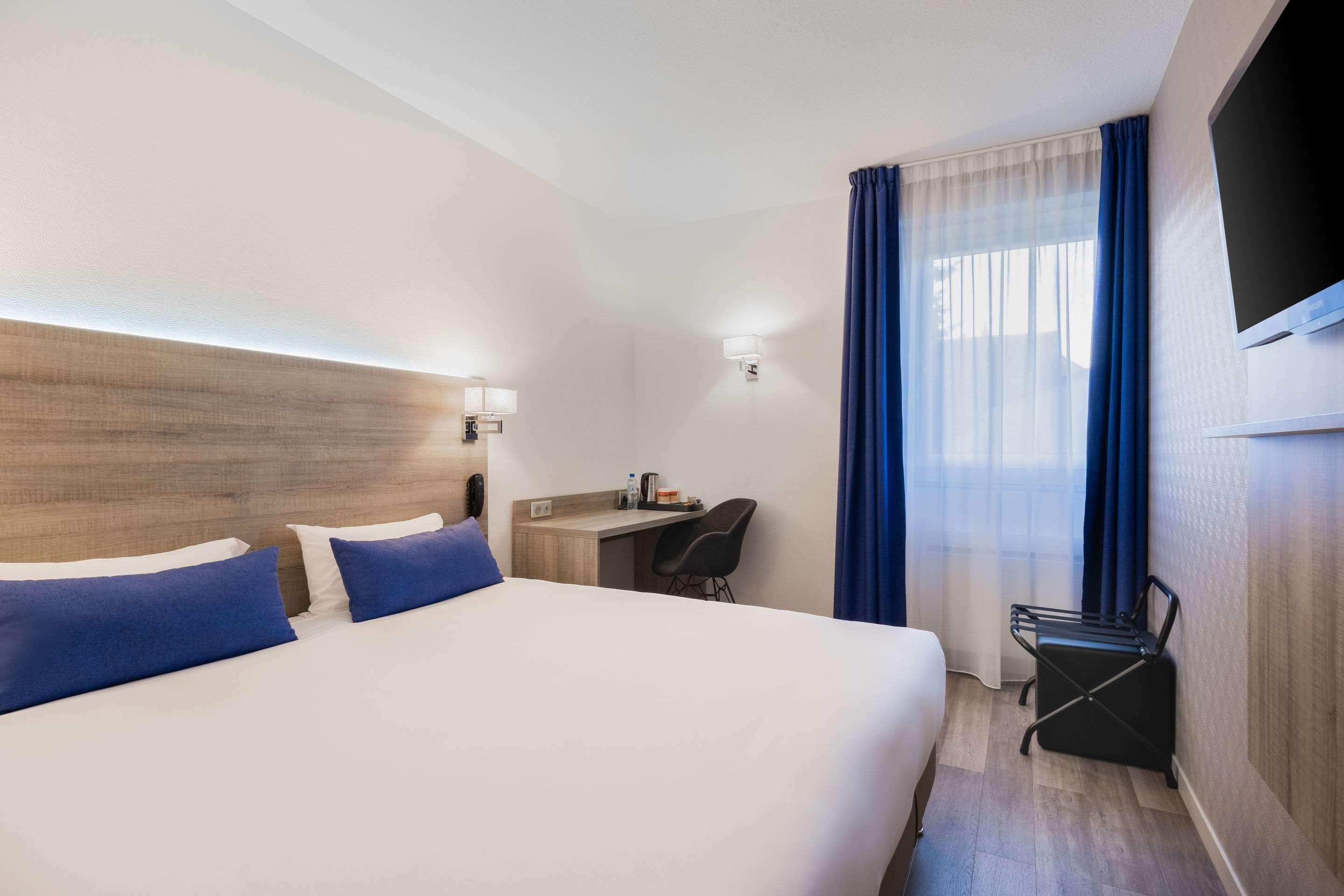 Hotel Le Circuit Λε Μανς Εξωτερικό φωτογραφία