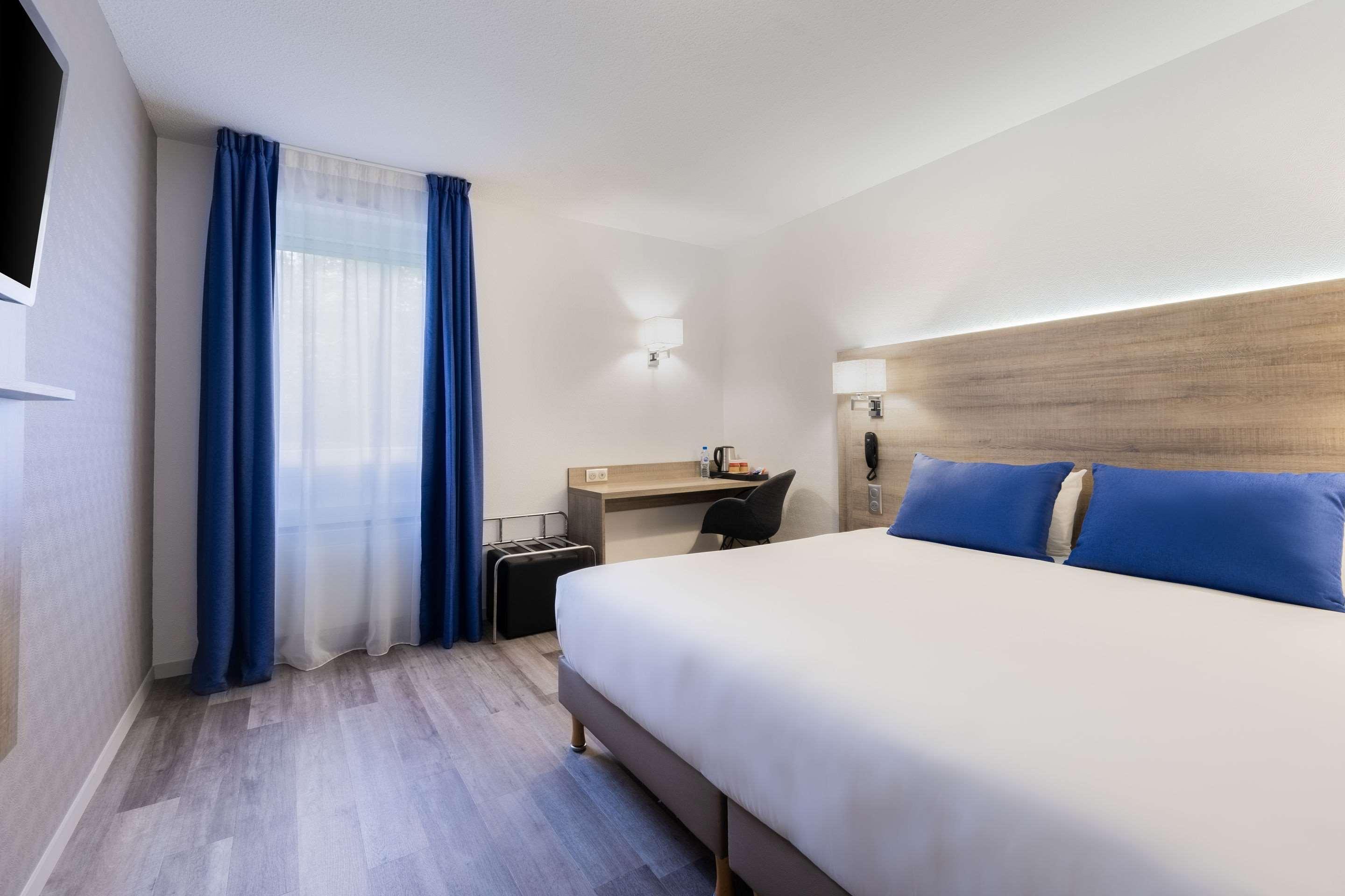 Hotel Le Circuit Λε Μανς Εξωτερικό φωτογραφία