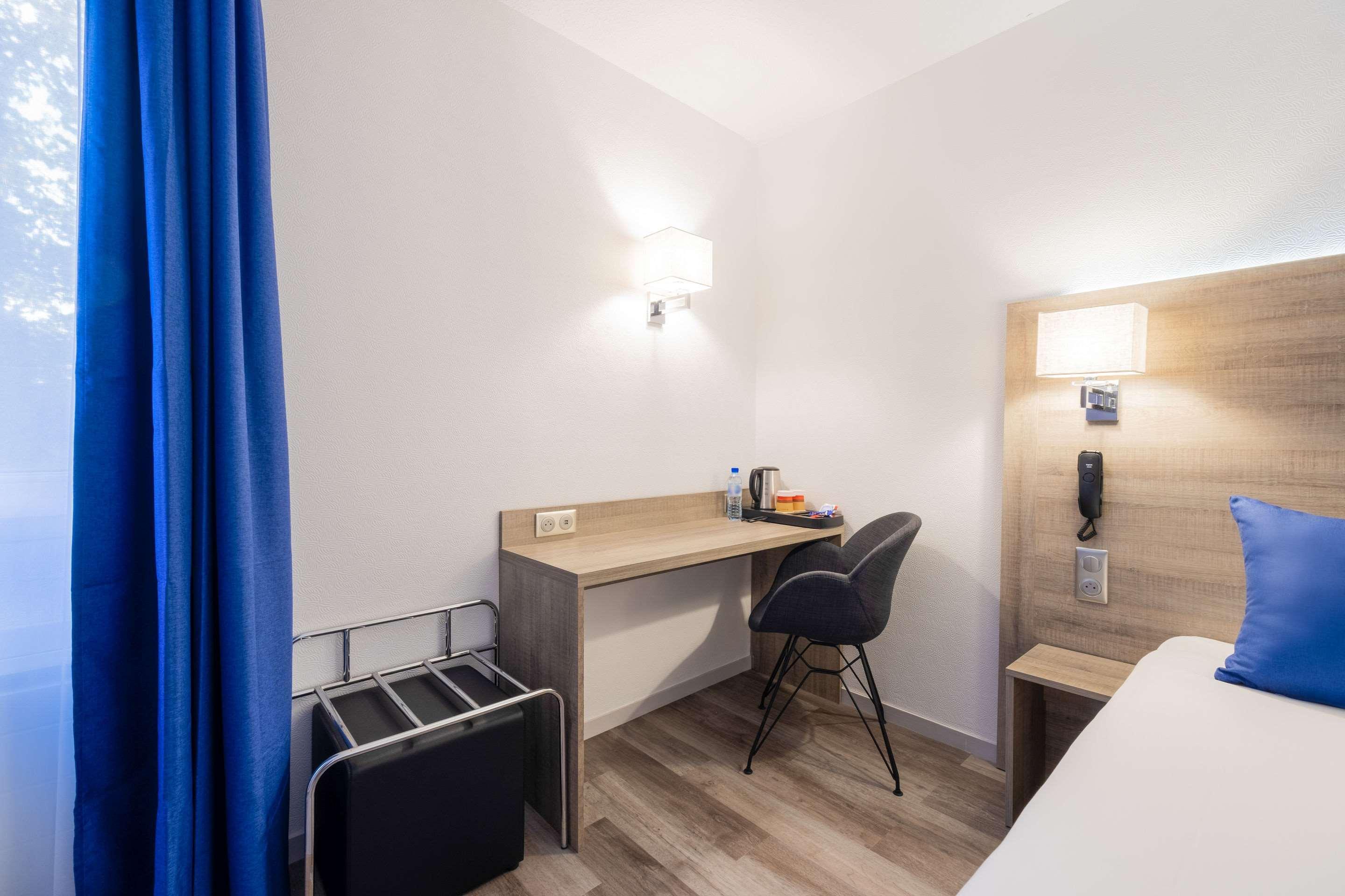 Hotel Le Circuit Λε Μανς Εξωτερικό φωτογραφία